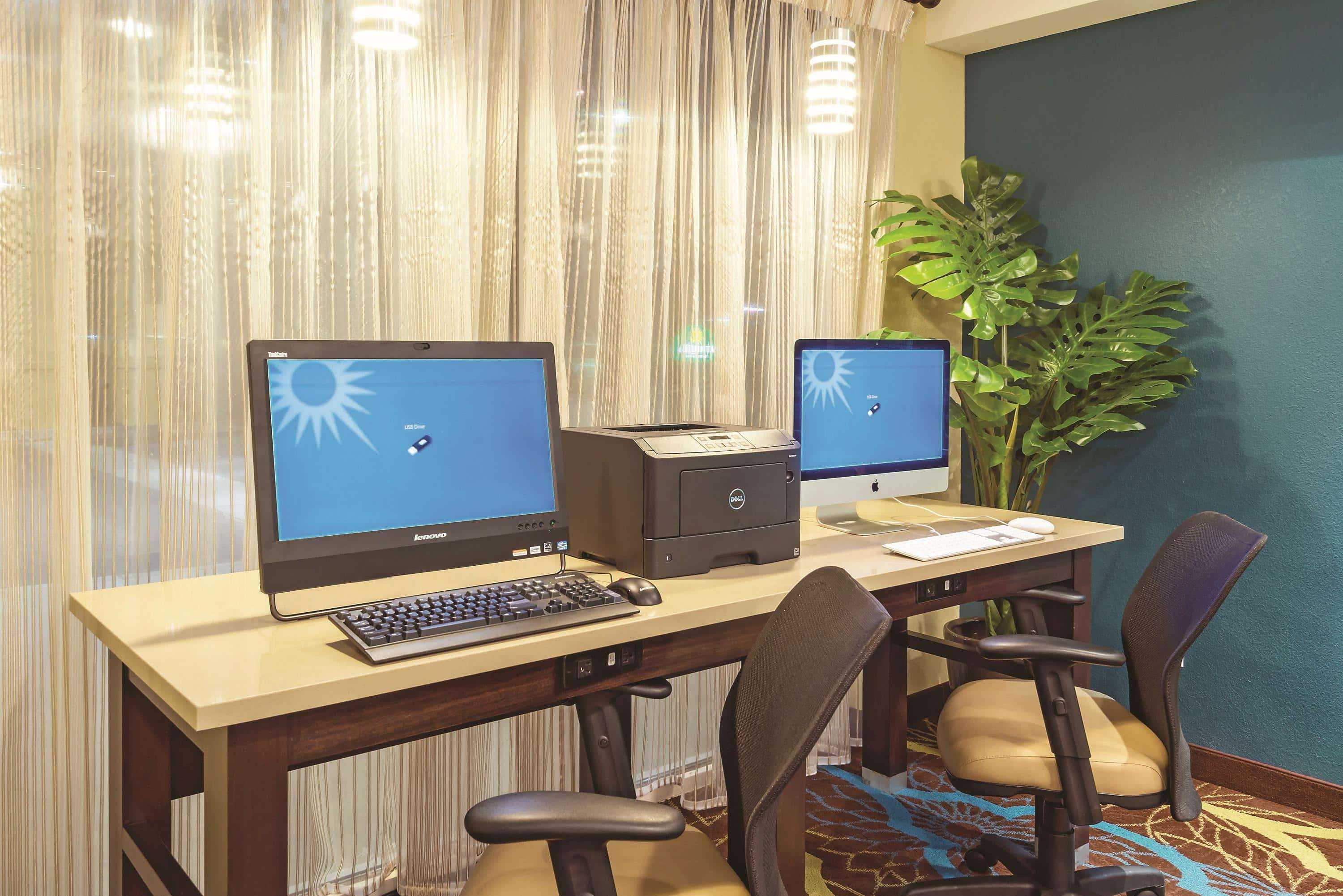 La Quinta By Wyndham Boise Towne Square Hotel Екстериор снимка
